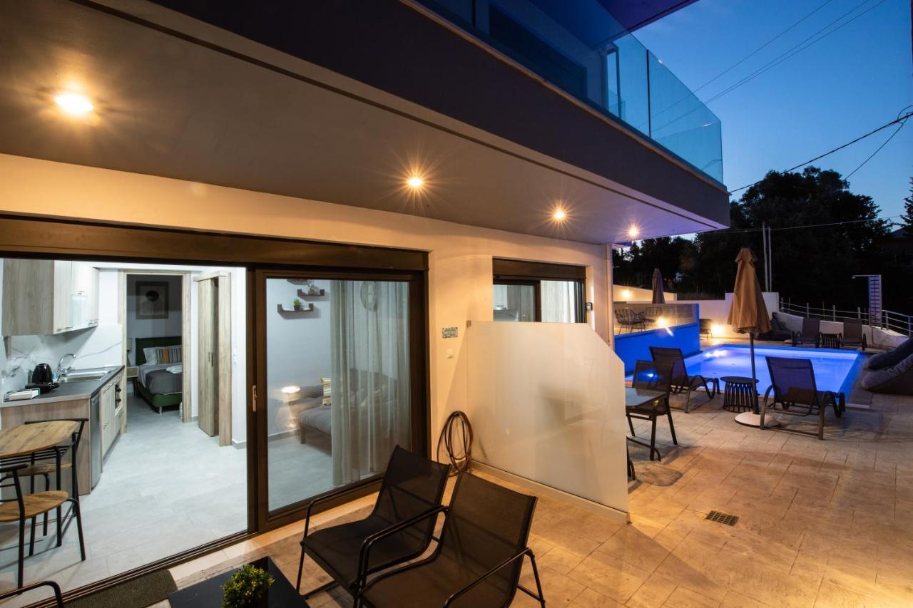 Angelica'S And Irene'S Design Apartments Swimming Pool Nikiana Ngoại thất bức ảnh